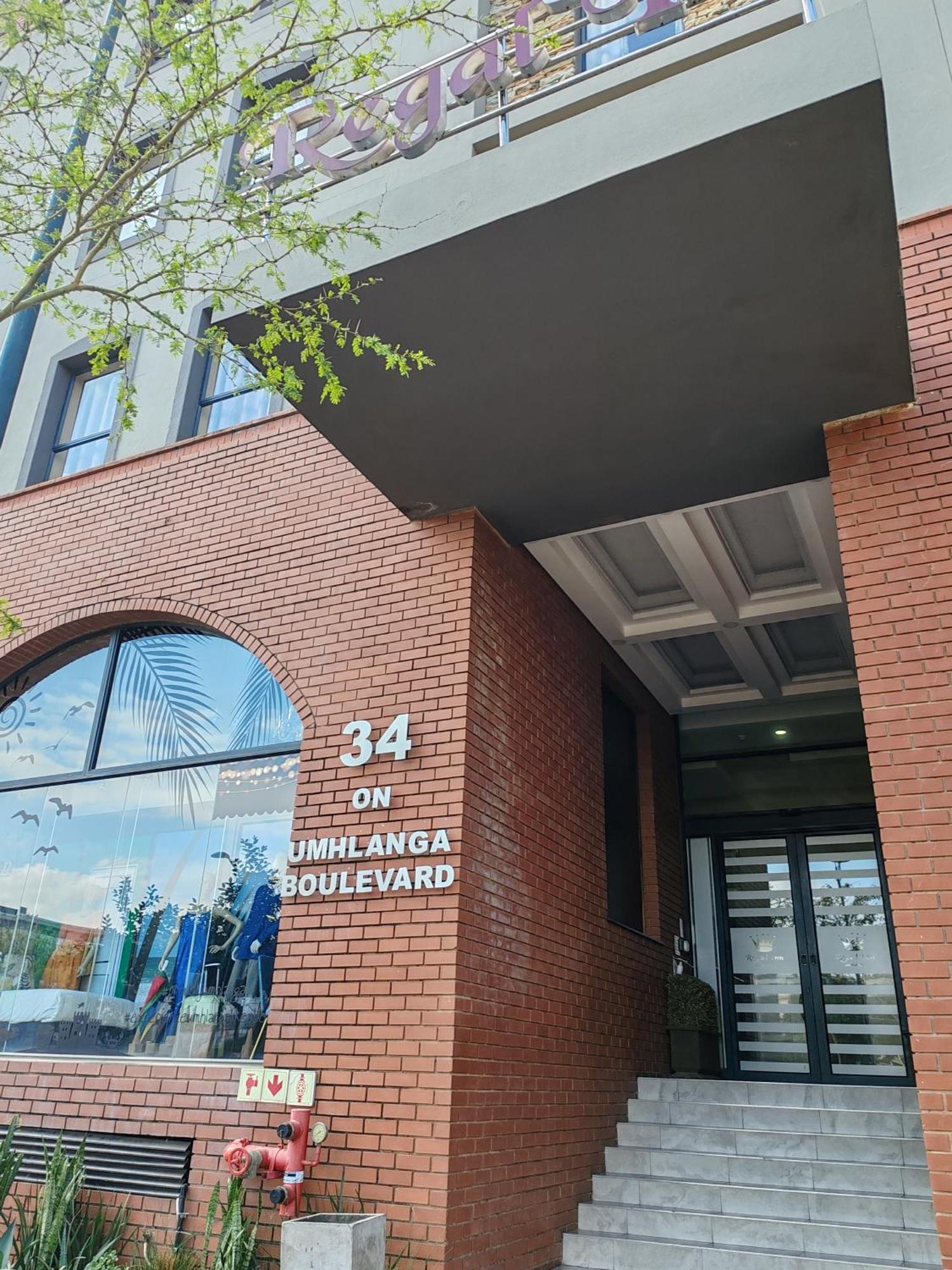 Regal Inn Umhlanga Gateway 다반 외부 사진