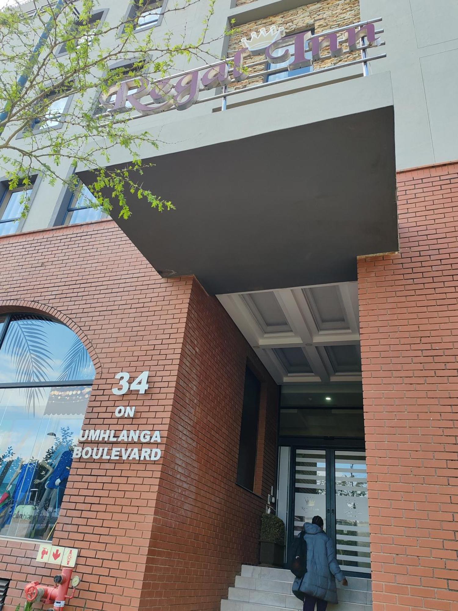 Regal Inn Umhlanga Gateway 다반 외부 사진