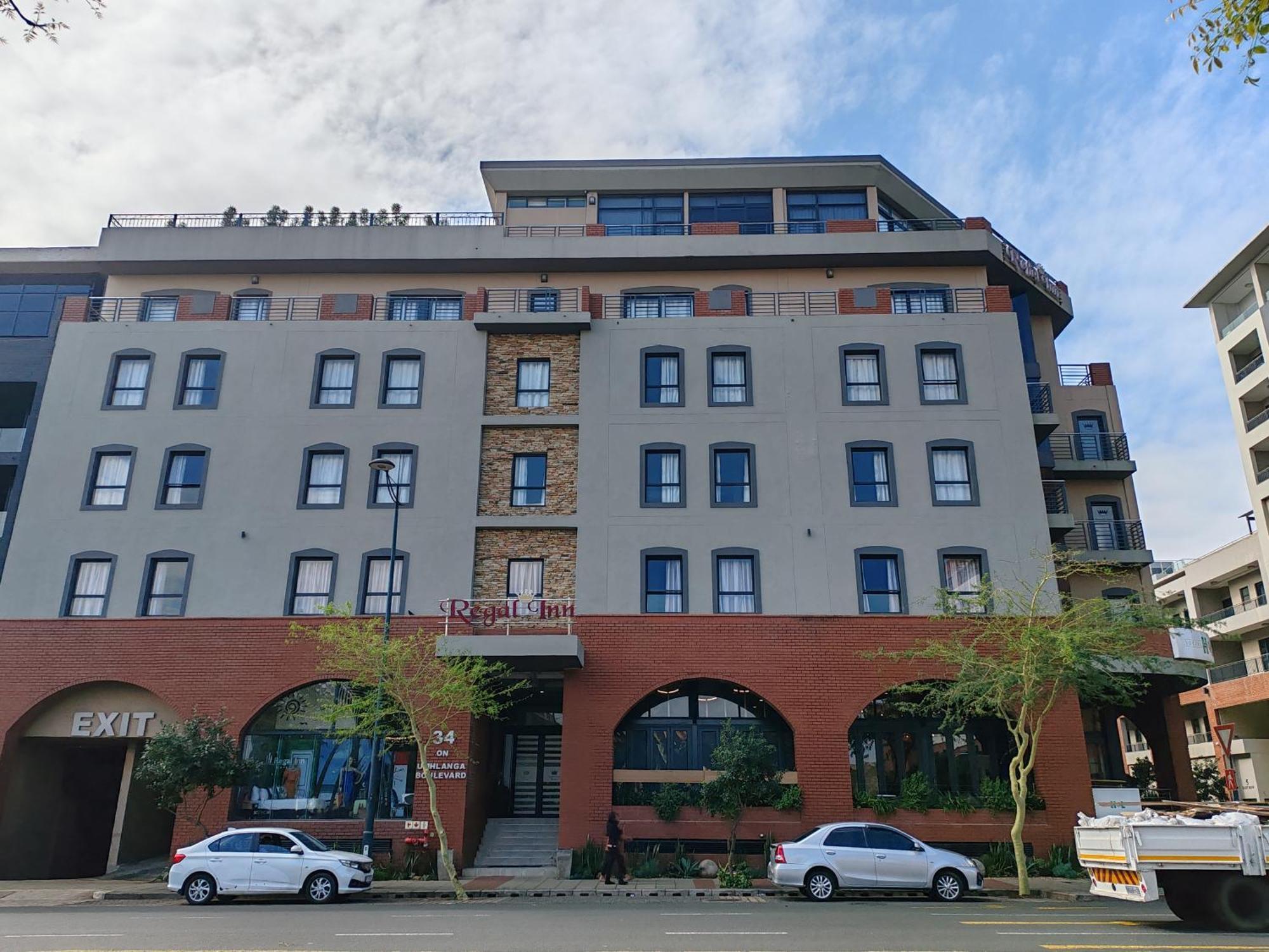 Regal Inn Umhlanga Gateway 다반 외부 사진