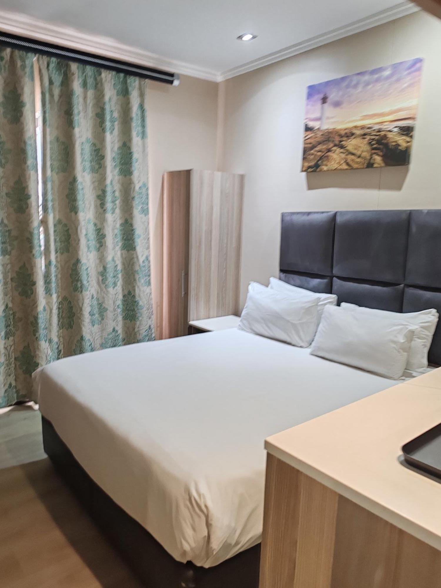 Regal Inn Umhlanga Gateway 다반 외부 사진