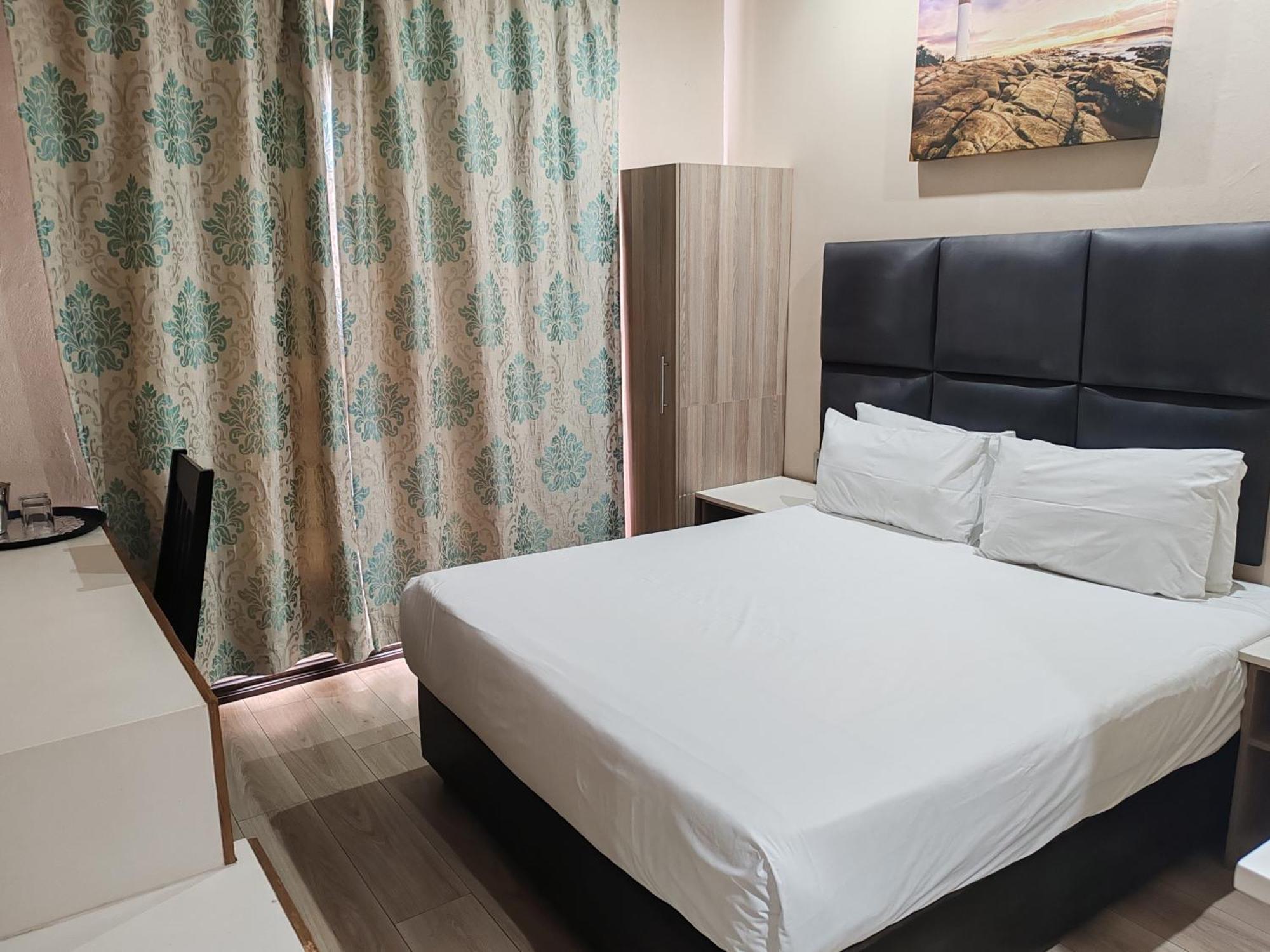 Regal Inn Umhlanga Gateway 다반 외부 사진