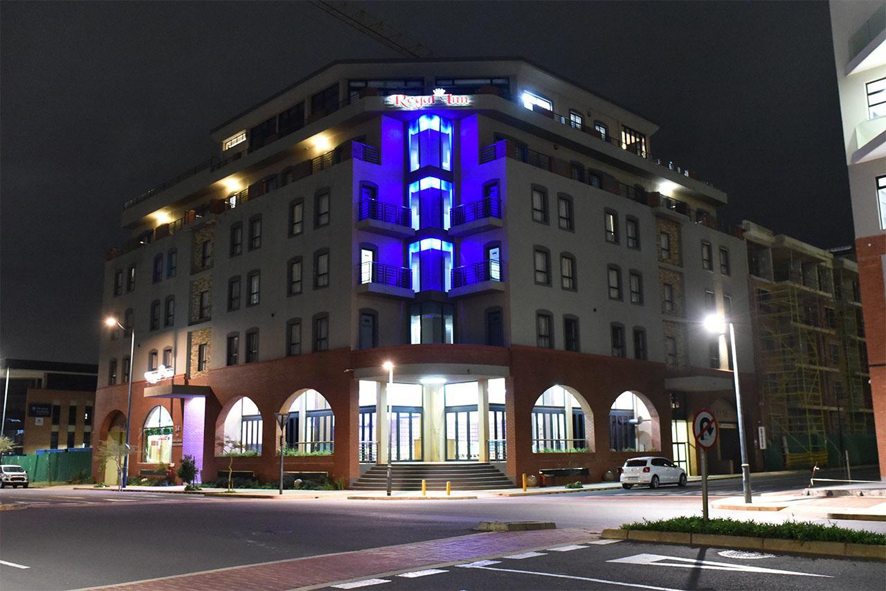 Regal Inn Umhlanga Gateway 다반 외부 사진