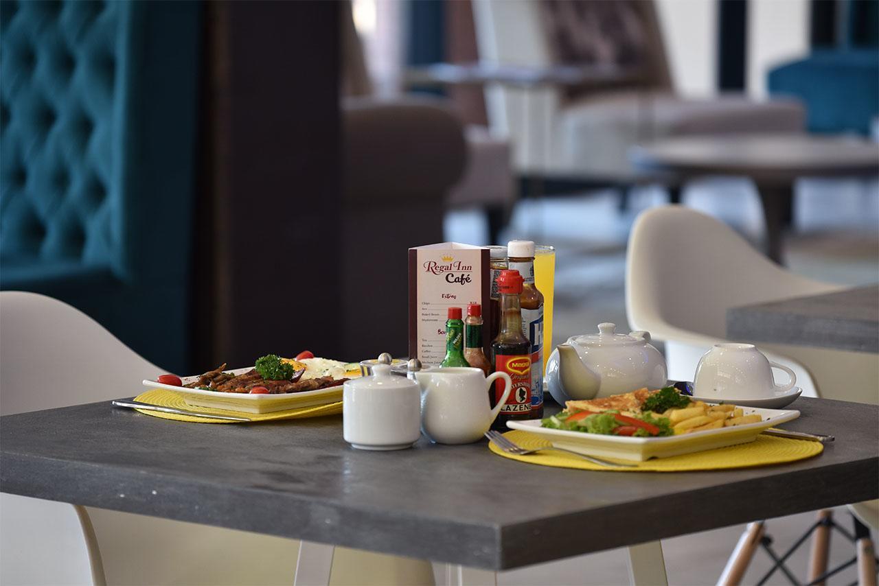 Regal Inn Umhlanga Gateway 다반 외부 사진